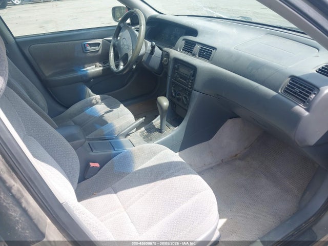 Продажа на аукционе авто 2001 Toyota Camry Le, vin: 4T1BG22K21U029195, номер лота: 45808675