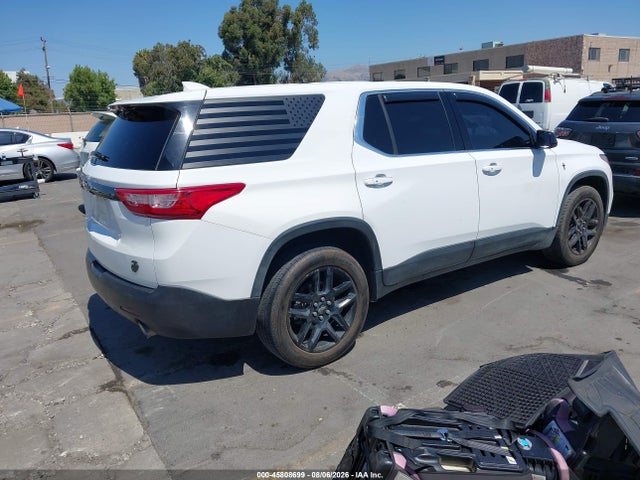 Chevrolet Traverse Ls 2019 1GNERFKWXKJ182052 Image 4