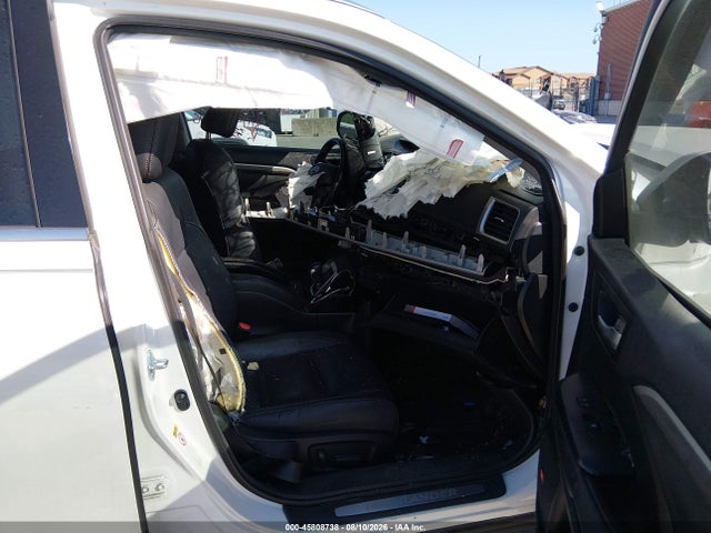 2017 Toyota Highlander Limited მანქანა იყიდება აუქციონზე, vin: 5TDYZRFH5HS197279, აუქციონის ნომერი: 45808738
