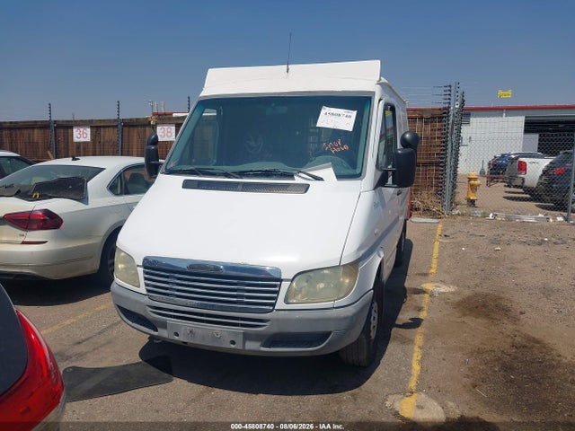 2004 Dodge Sprinter Van 2500 მანქანა იყიდება აუქციონზე, vin: WD2PD144545643604, აუქციონის ნომერი: 45808740