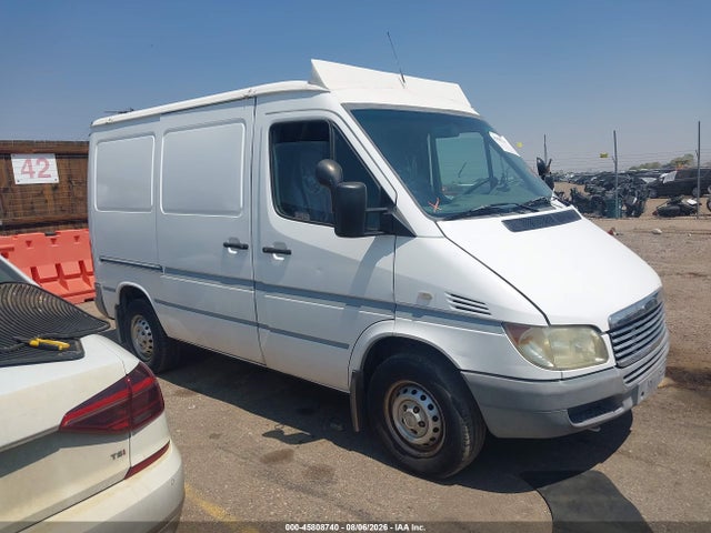 2004 Dodge Sprinter Van 2500 მანქანა იყიდება აუქციონზე, vin: WD2PD144545643604, აუქციონის ნომერი: 45808740