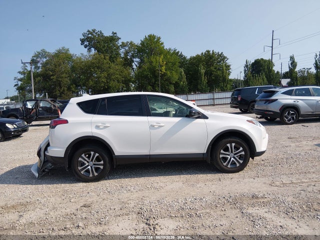 Toyota RAV4 LE 2016 JTMBFREV4GJ059671 Image 14