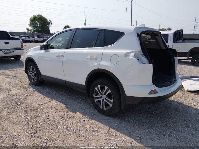 Toyota RAV4 LE 2016 JTMBFREV4GJ059671 Image 3