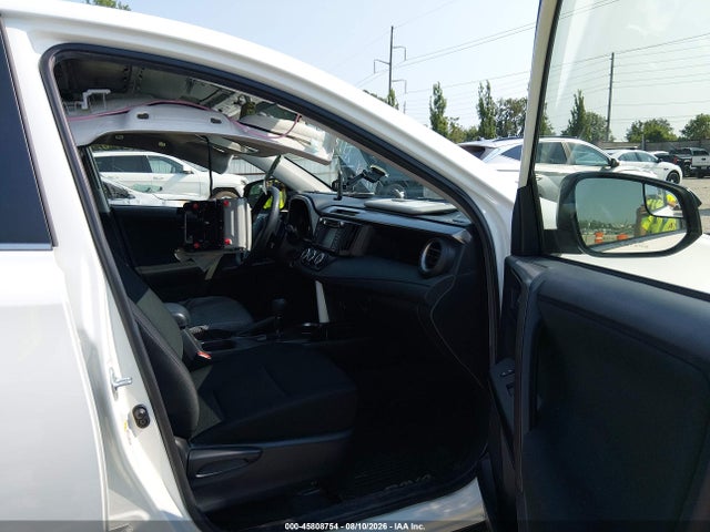 Toyota RAV4 LE 2016 JTMBFREV4GJ059671 Image 5
