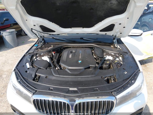 2017 Bmw 740i Xdrive მანქანა იყიდება აუქციონზე, vin: WBA7E4C57HGU99345, აუქციონის ნომერი: 45808755