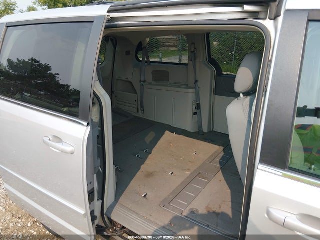 45808798 :رقم المزاد ، 2A8HR54P98R828362 vin ، 2008 Chrysler Town & Country Touring مزاد بيع