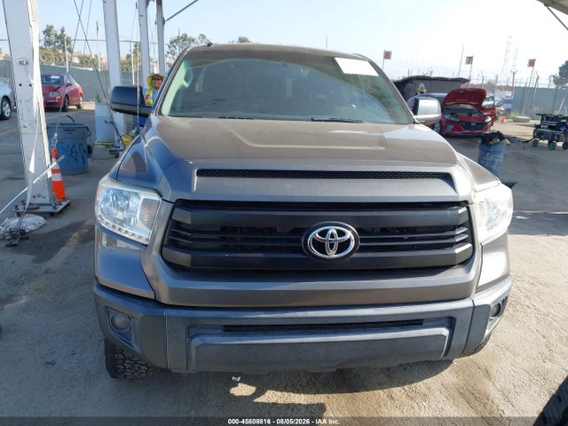 5TFUY5F19FX460667 Toyota Tundra Sr5 5.7l V8