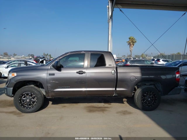 5TFUY5F19FX460667 Toyota Tundra Sr5 5.7l V8