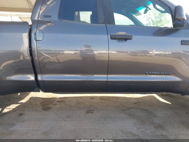 5TFUY5F19FX460667 Toyota Tundra Sr5 5.7l V8