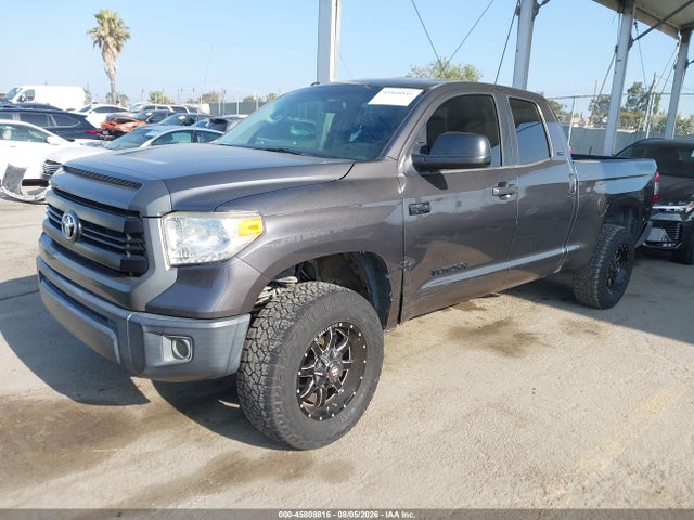 5TFUY5F19FX460667 Toyota Tundra Sr5 5.7l V8