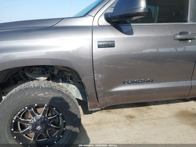 5TFUY5F19FX460667 Toyota Tundra Sr5 5.7l V8