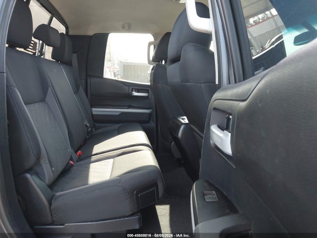 5TFUY5F19FX460667 Toyota Tundra Sr5 5.7l V8