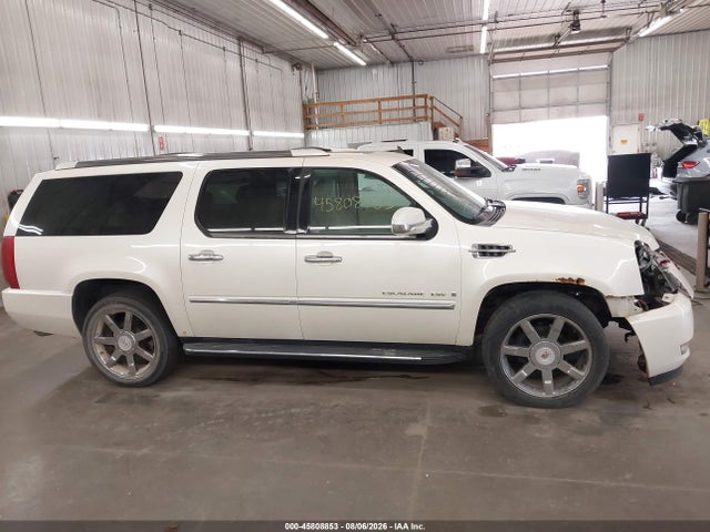 Продаж на аукціоні авто 2007 Cadillac Escalade Esv Standard, vin: 1GYFK66827R422145, номер лоту: 45808853