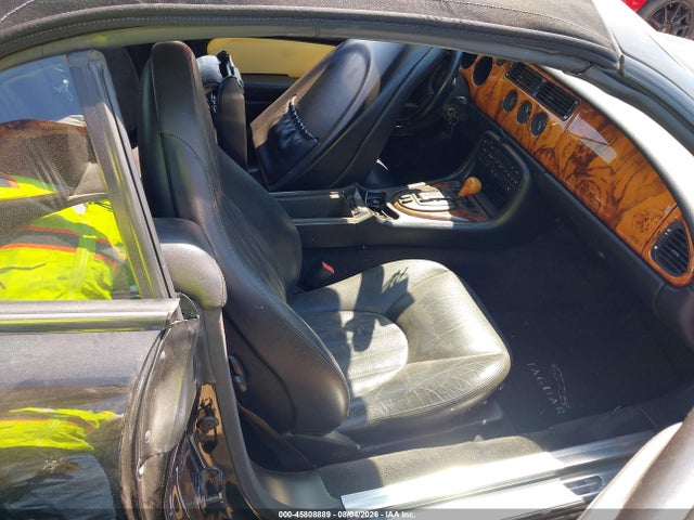 45808889 :رقم المزاد ، SAJGX274XVC003235 vin ، 1997 Jaguar Xk8 مزاد بيع