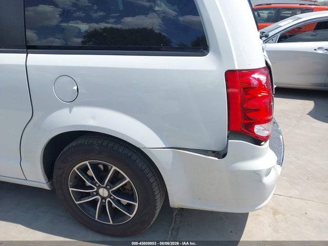 45808953 :رقم المزاد ، 2C4RDGEG8JR189367 vin ، 2018 Dodge Grand Caravan Gt مزاد بيع