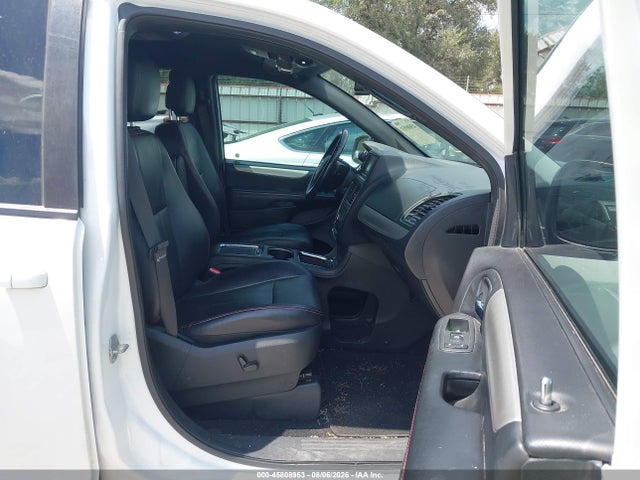 45808953 :رقم المزاد ، 2C4RDGEG8JR189367 vin ، 2018 Dodge Grand Caravan Gt مزاد بيع