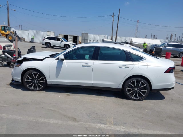 1HGCY2F86TA009669 Honda Accord Hybrid Touring