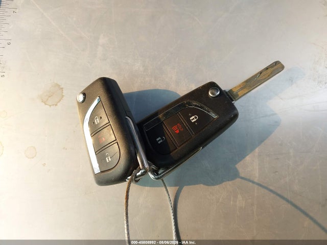 Toyota RAV4 LE 2019 JTMMWRFV9KD009508 Image 11