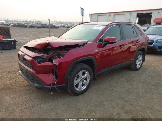 Toyota RAV4 LE 2019 JTMMWRFV9KD009508 Image 2
