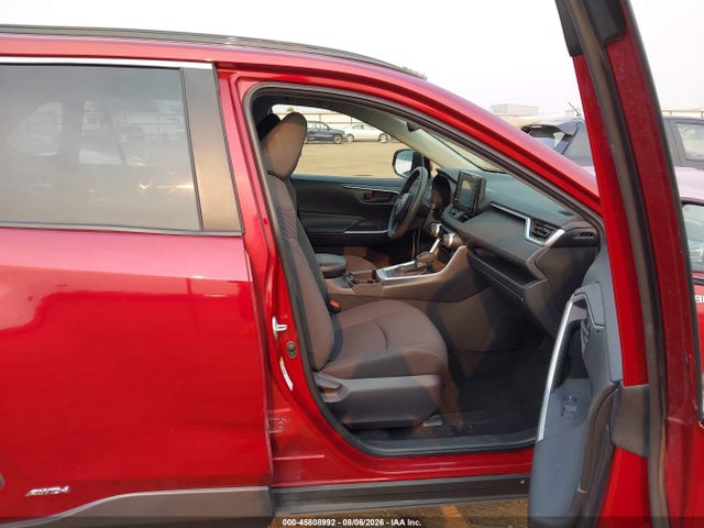 Toyota RAV4 LE 2019 JTMMWRFV9KD009508 Image 5