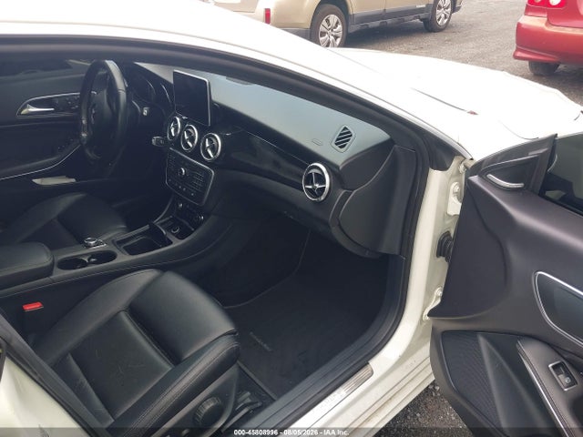 45808996 :رقم المزاد ، WDDSJ4GB7GN309004 vin ، 2016 Mercedes-benz Cla 250 4matic مزاد بيع