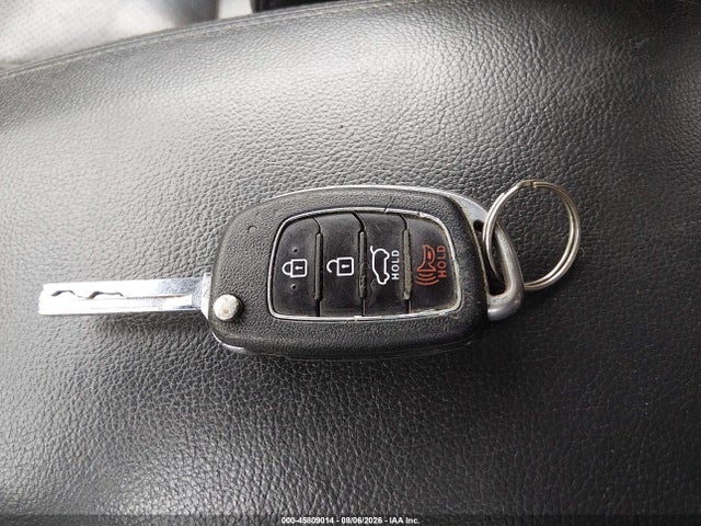 Продажа на аукционе авто 2017 Hyundai Santa Fe Se, vin: KM8SM4HF8HU252494, номер лота: 45809014