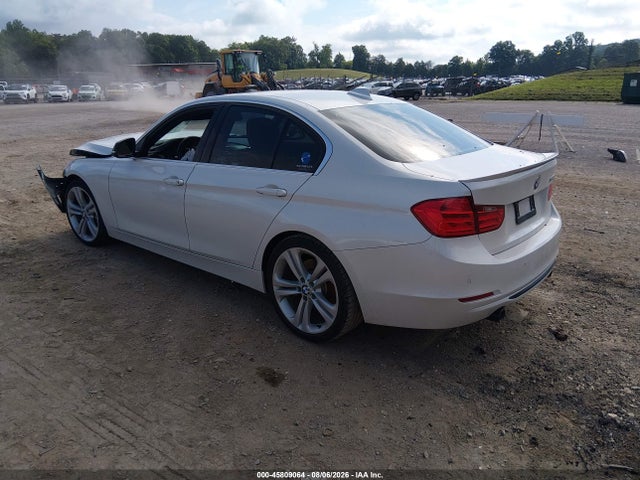 2015 Bmw 335i მანქანა იყიდება აუქციონზე, vin: WBA3A9C57FK472678, აუქციონის ნომერი: 45809064