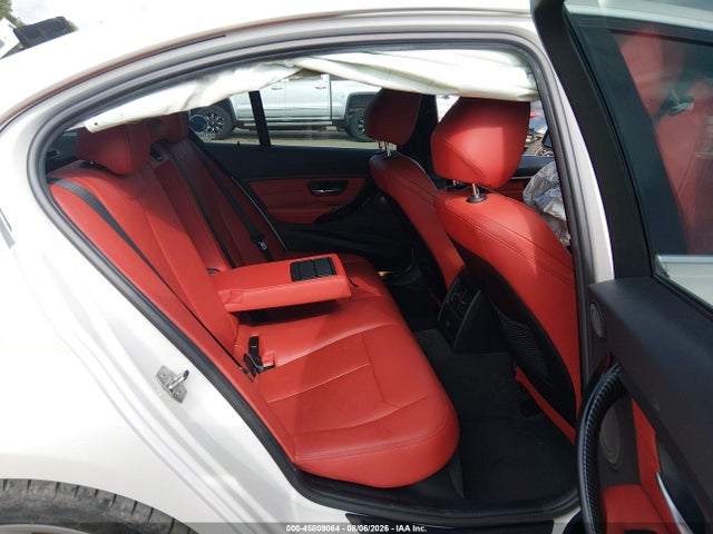 2015 Bmw 335i მანქანა იყიდება აუქციონზე, vin: WBA3A9C57FK472678, აუქციონის ნომერი: 45809064
