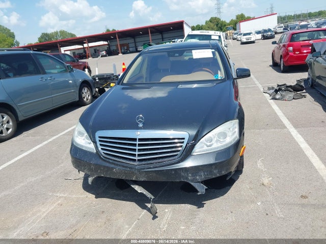 2012 Mercedes-benz S 550 მანქანა იყიდება აუქციონზე, vin: WDDNG7DBXCA420195, აუქციონის ნომერი: 45809076