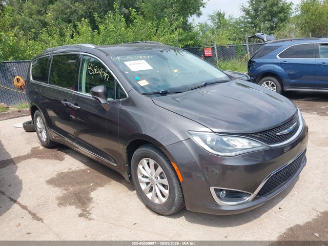 Aukcja sprzedaży 2018 Chrysler Pacifica Touring L, vin: 2C4RC1BG9JR290390, numer aukcji: 45809097