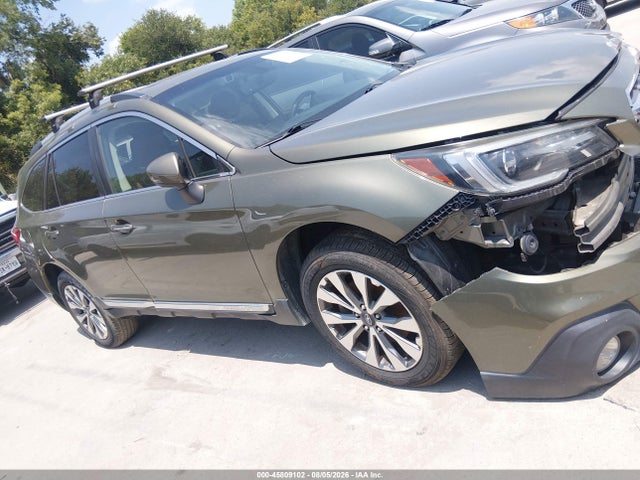 45809102 :رقم المزاد ، 4S4BSETC8J3228961 vin ، 2018 Subaru Outback مزاد بيع