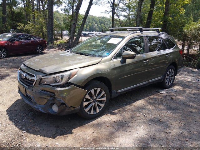 45809103 :رقم المزاد ، 4S4BSATC7J3256467 vin ، 2018 Subaru Outback 2.5i Touring مزاد بيع