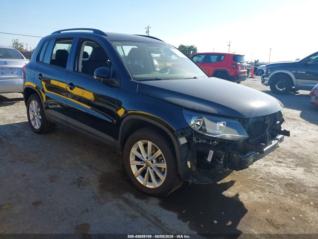 Volkswagen Tiguan Limited 2.0t 2018 WVGBV7AX3JK000560 головне зображення