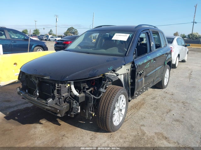 WVGBV7AX3JK000560 Volkswagen Tiguan Limited 2.0t