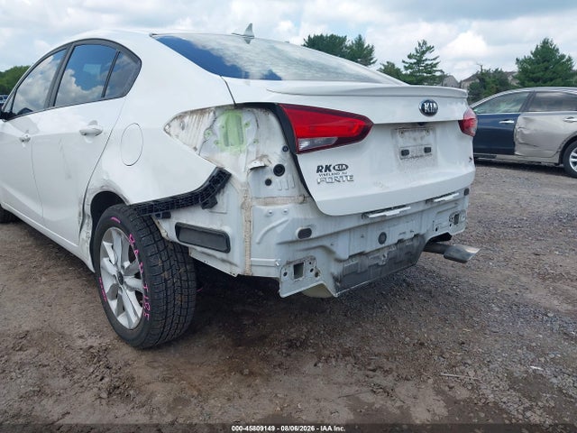 45809149 :رقم المزاد ، 3KPFL4A79HE134917 vin ، 2017 Kia Forte S مزاد بيع
