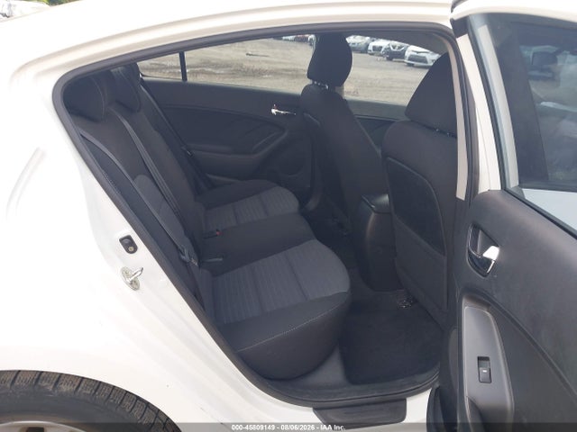 45809149 :رقم المزاد ، 3KPFL4A79HE134917 vin ، 2017 Kia Forte S مزاد بيع