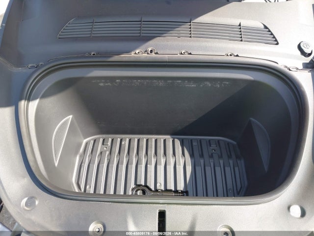 2024 Tesla Model Y Long Range Single Motor Rear-wheel Drive/rwd მანქანა იყიდება აუქციონზე, vin: 7SAYGDED5RF117527, აუქციონის ნომერი: 45809176