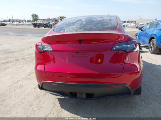 2024 Tesla Model Y Long Range Single Motor Rear-wheel Drive/rwd მანქანა იყიდება აუქციონზე, vin: 7SAYGDED5RF117527, აუქციონის ნომერი: 45809176
