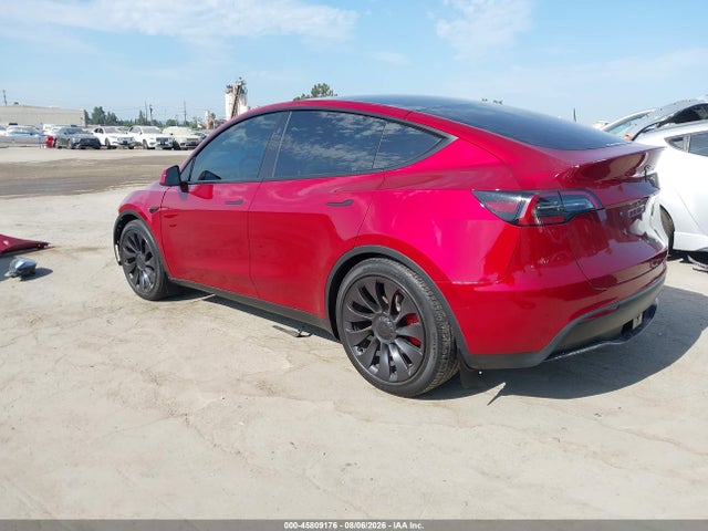 2024 Tesla Model Y Long Range Single Motor Rear-wheel Drive/rwd მანქანა იყიდება აუქციონზე, vin: 7SAYGDED5RF117527, აუქციონის ნომერი: 45809176