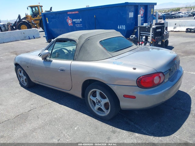 45809208 :رقم المزاد ، JM1NB353720226785 vin ، 2002 Mazda Mx-5 Miata Cloth/ls/se مزاد بيع