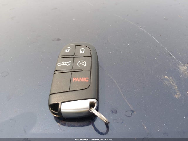 2012 Chrysler 300 Limited მანქანა იყიდება აუქციონზე, vin: 2C3CCACG6CH117959, აუქციონის ნომერი: 45809257