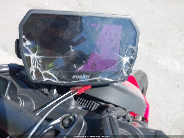Ducati Monster 2026 ZDMMAU8T2TB000549 Image 7