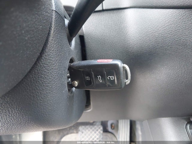 2015 Volkswagen Tiguan S მანქანა იყიდება აუქციონზე, vin: WVGBV7AXXFW582396, აუქციონის ნომერი: 45809293