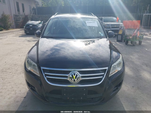 2015 Volkswagen Tiguan S მანქანა იყიდება აუქციონზე, vin: WVGBV7AXXFW582396, აუქციონის ნომერი: 45809293