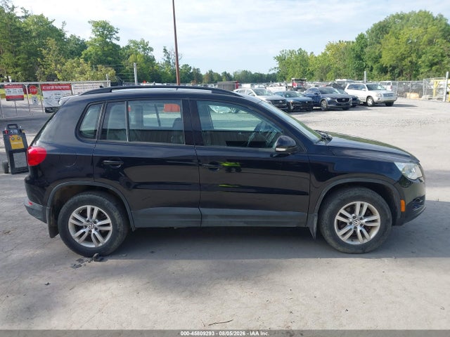2015 Volkswagen Tiguan S მანქანა იყიდება აუქციონზე, vin: WVGBV7AXXFW582396, აუქციონის ნომერი: 45809293