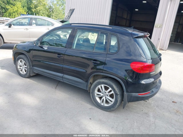 2015 Volkswagen Tiguan S მანქანა იყიდება აუქციონზე, vin: WVGBV7AXXFW582396, აუქციონის ნომერი: 45809293
