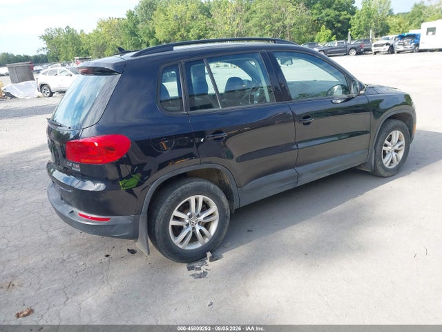 2015 Volkswagen Tiguan S მანქანა იყიდება აუქციონზე, vin: WVGBV7AXXFW582396, აუქციონის ნომერი: 45809293