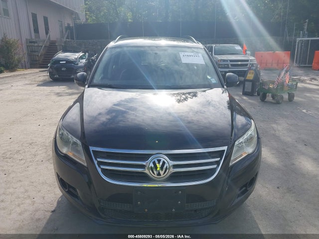 2015 Volkswagen Tiguan S მანქანა იყიდება აუქციონზე, vin: WVGBV7AXXFW582396, აუქციონის ნომერი: 45809293