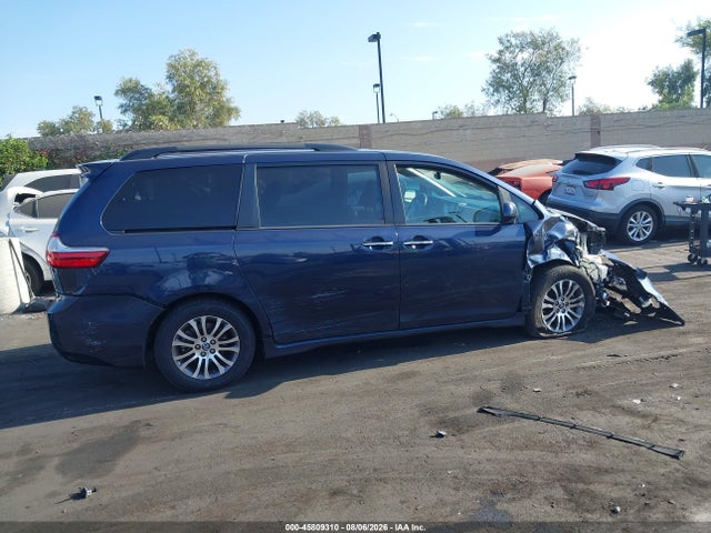 Toyota Sienna Xle 8 Passenger 2019 5TDYZ3DC8KS995352 Image 13