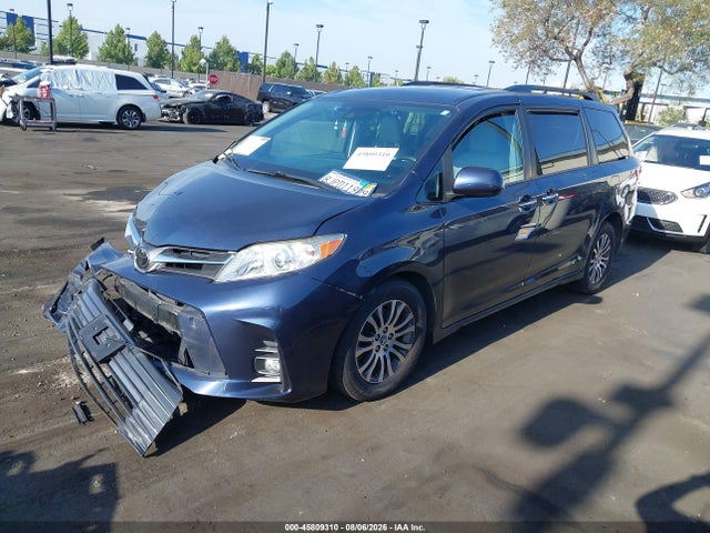 Toyota Sienna Xle 8 Passenger 2019 5TDYZ3DC8KS995352 Image 2